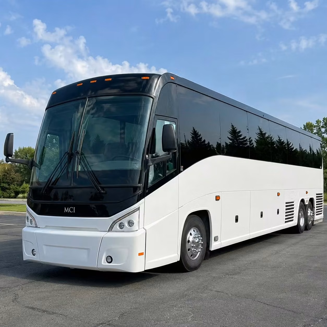 fort wayne 15 to 50 passenger party buses for concert nights out in fort wayne