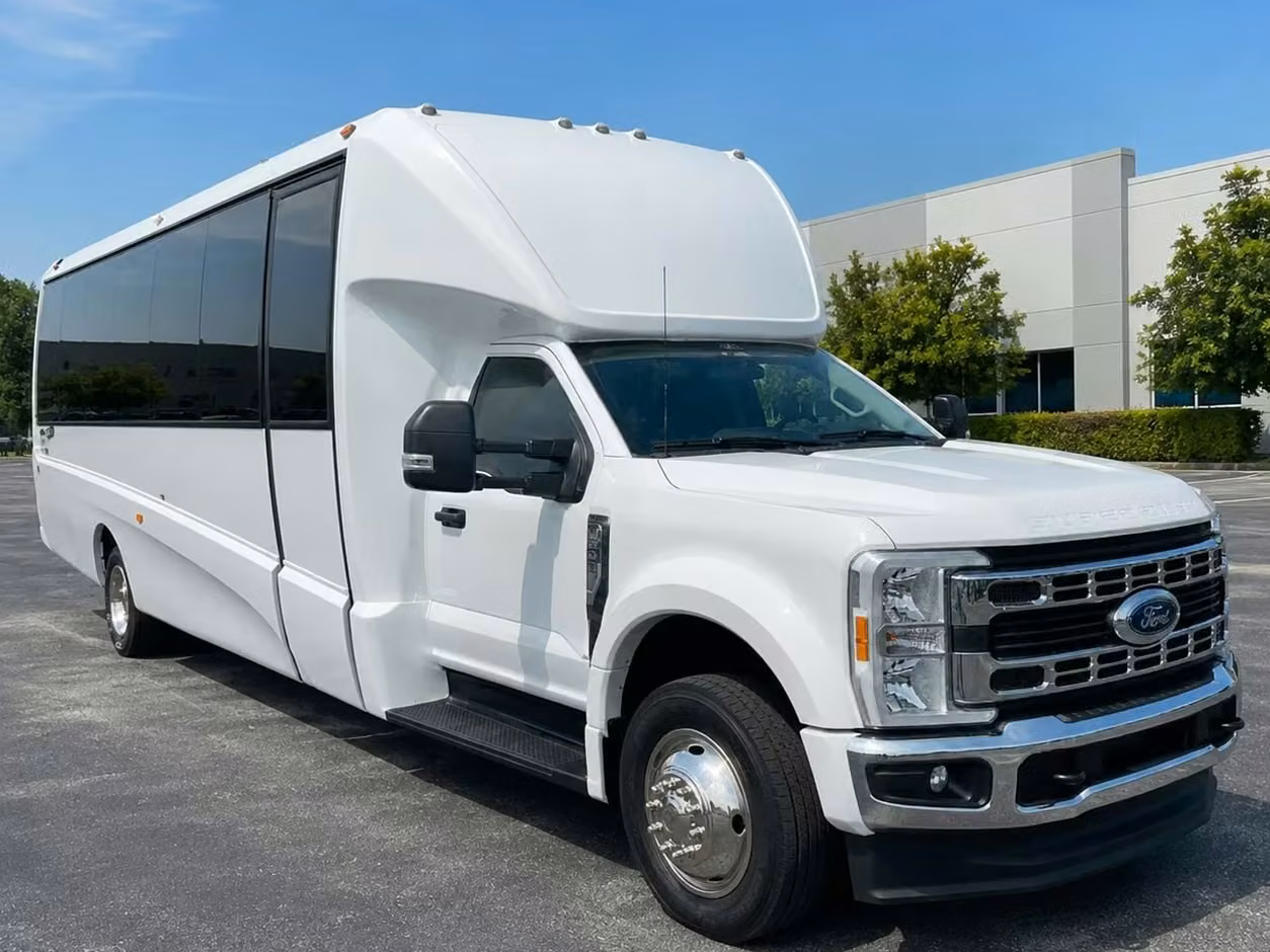 fort wayne 25 passenger minibus rental
