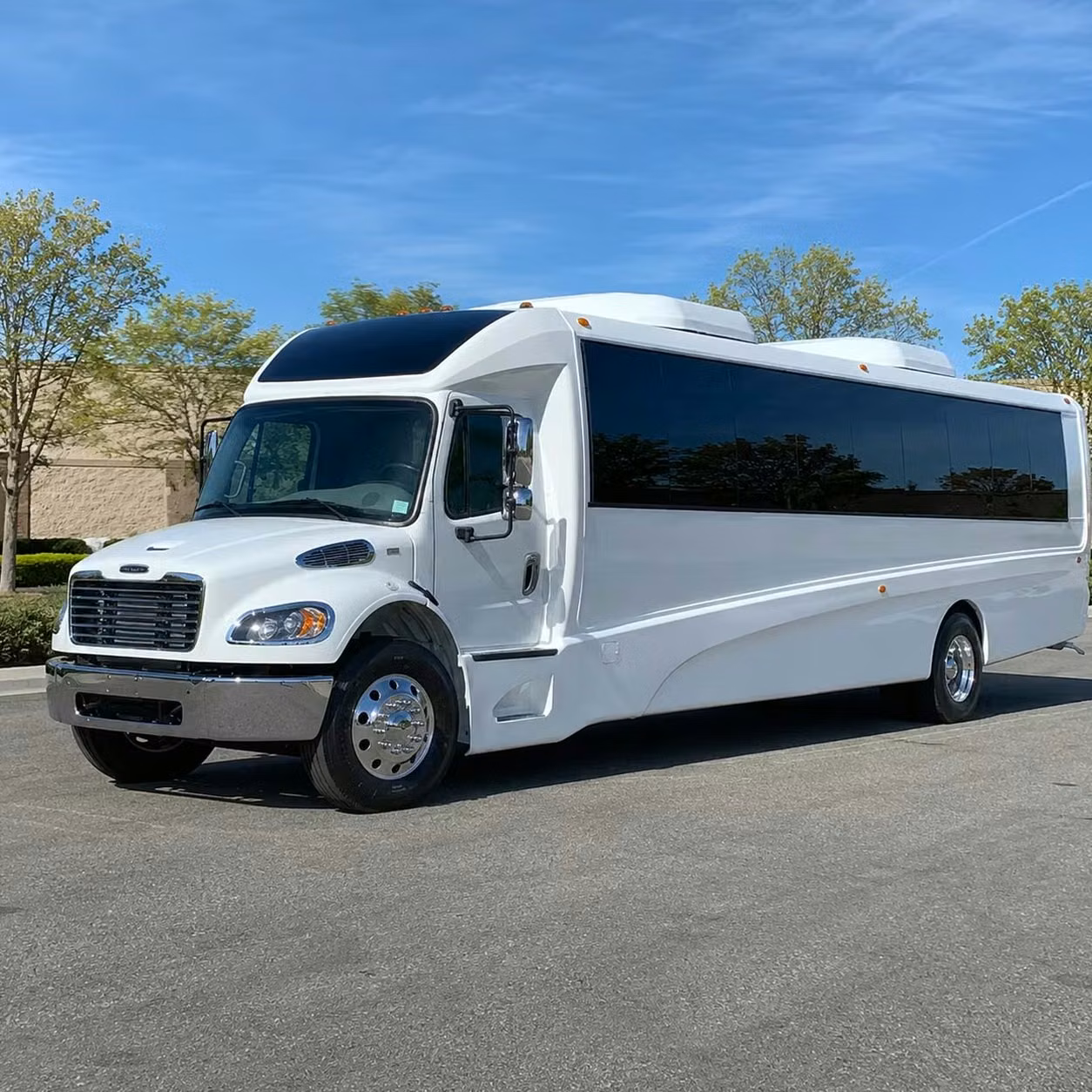 fort wayne 28 passenger minibus rental