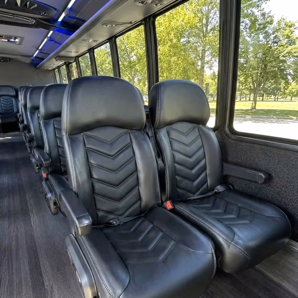 fort wayne 28 passenger minibus seating