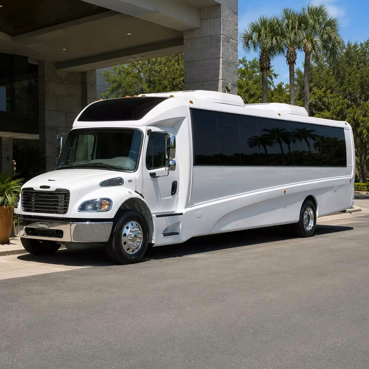 fort wayne 30 passenger minibus rental