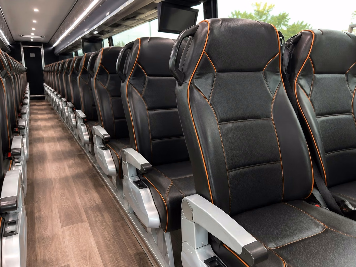 fort wayne airport transfers for out of town guests