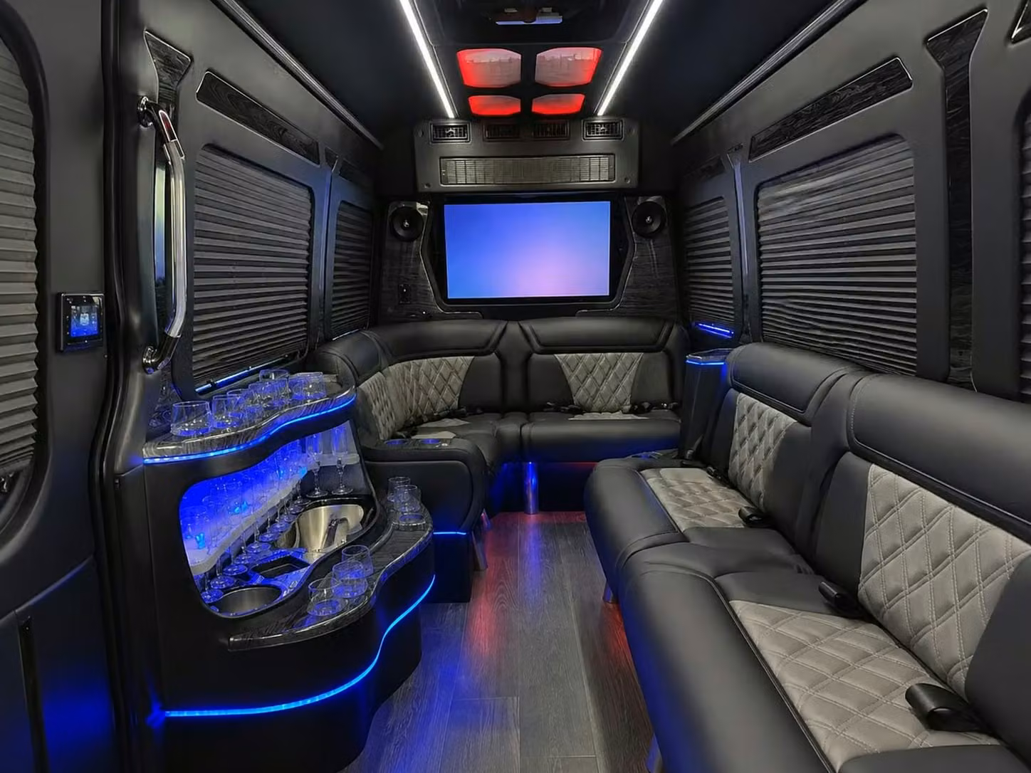 fort wayne charter bus rentals for family trips and day excursions