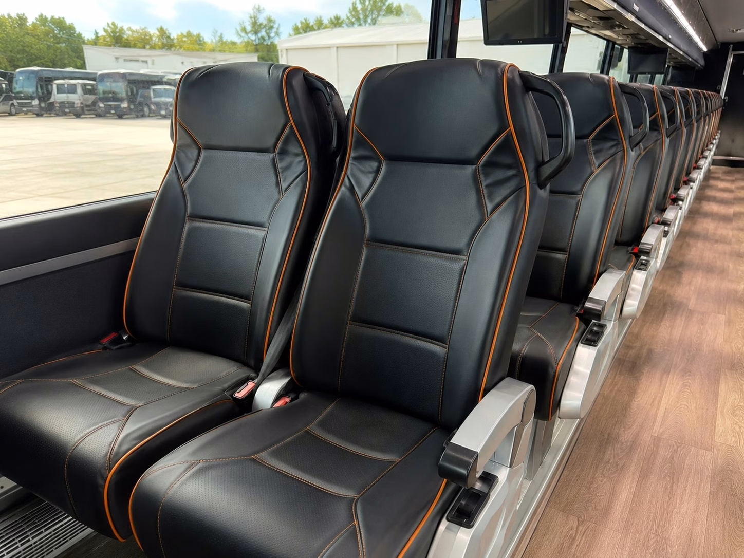 fort wayne charter bus rentals in fort wayne for the entire weekend