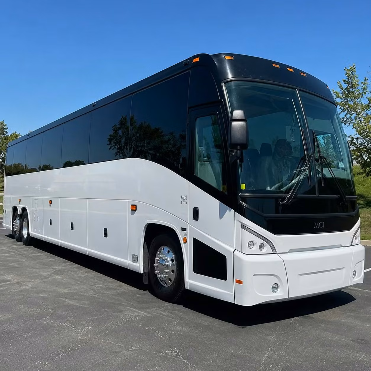 fort wayne construction and remote worksite shuttle bus rentals