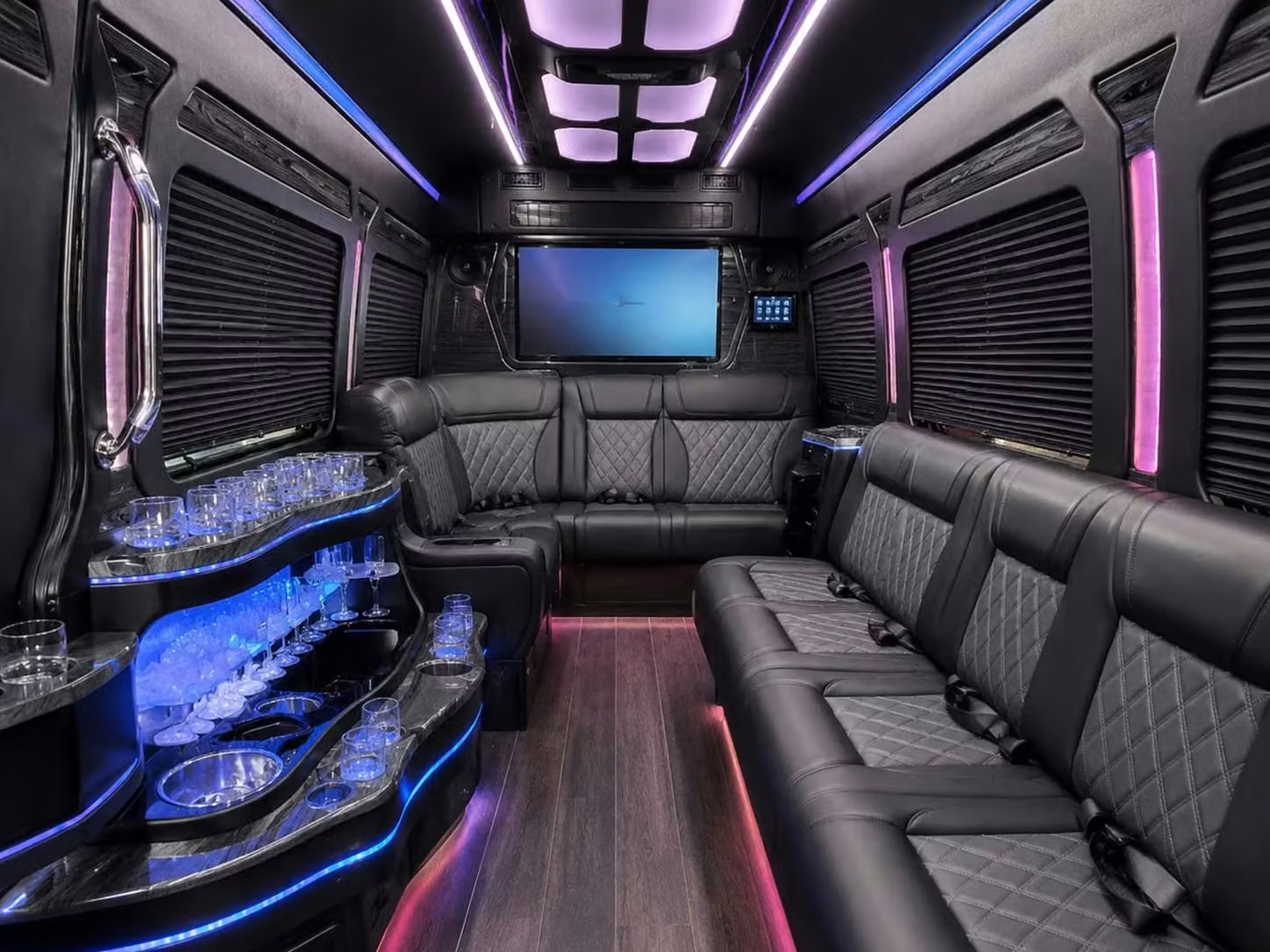 fort wayne private fort wayne buses for pre game bars and post game victory dinners