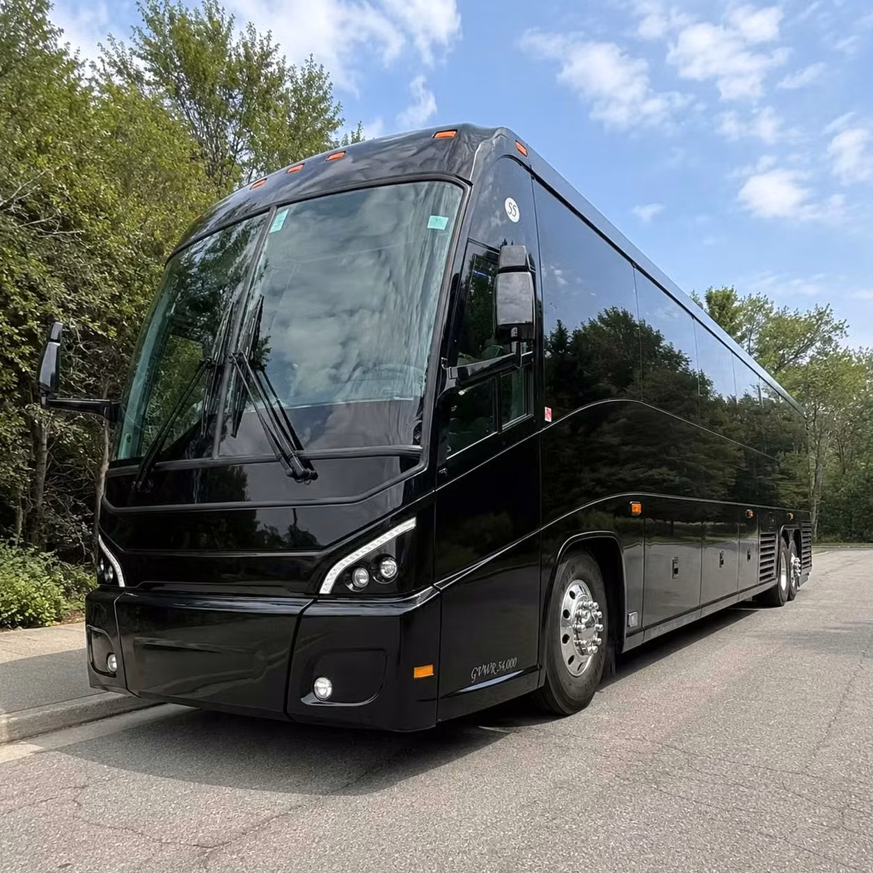 fort wayne reliable bus rentals for volunteer outreach