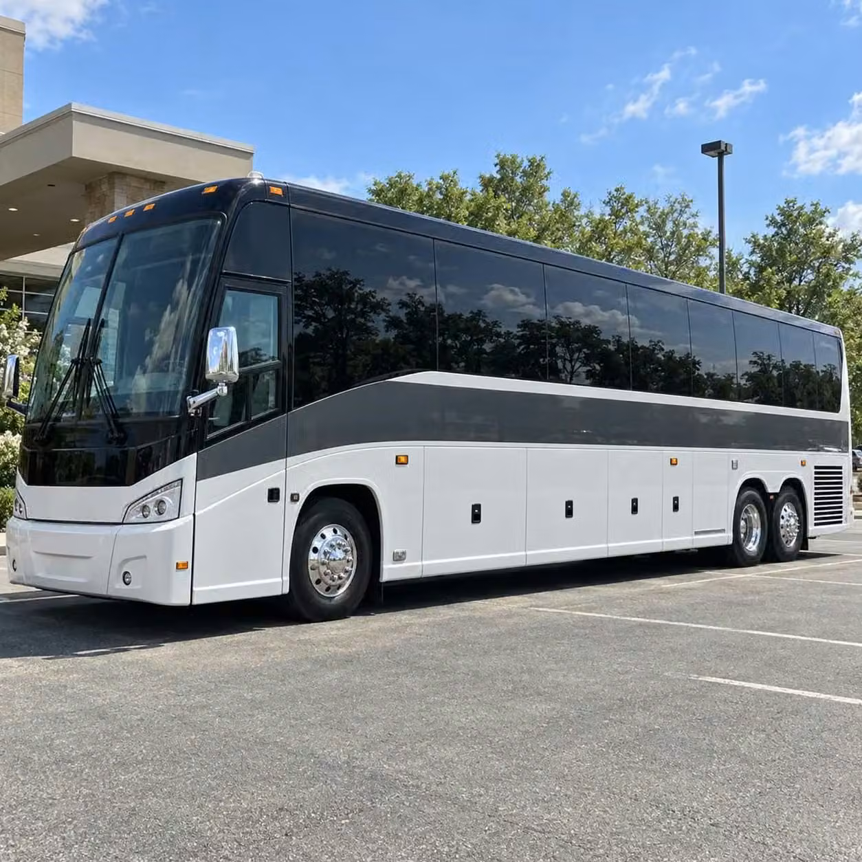 fort wayne shuttle bus services to lucas oil stadium